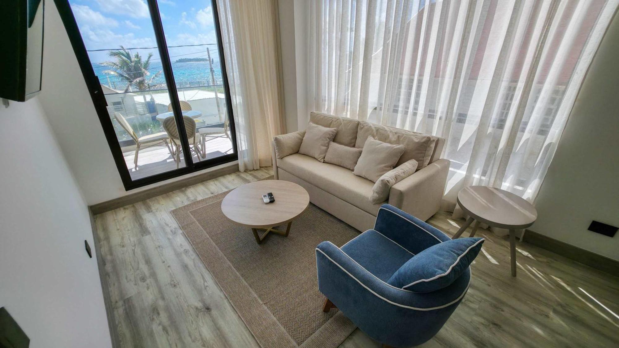 New & Luxury 1 Bedroom In
